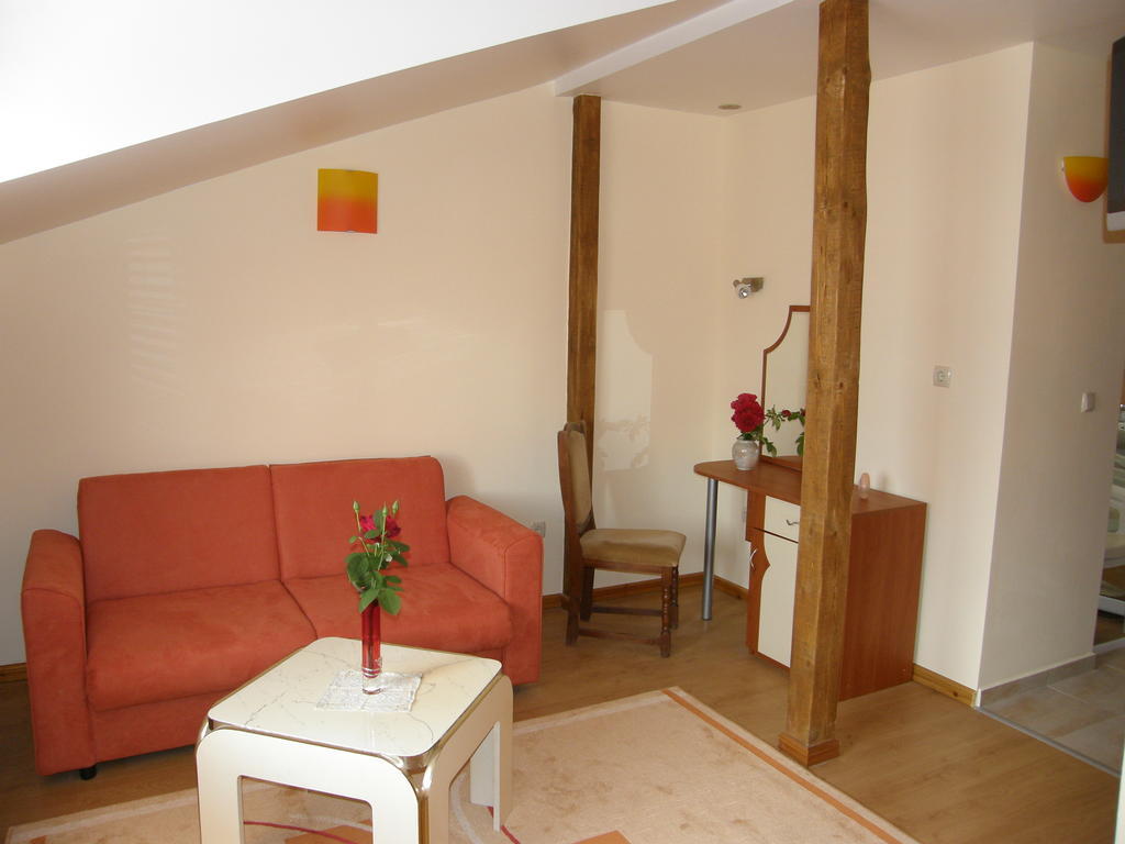Emona Guest House 네세부르 객실 사진