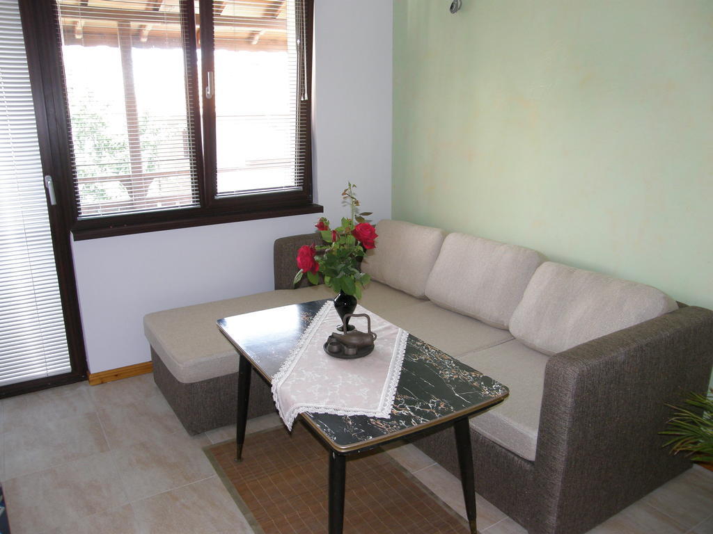Emona Guest House 네세부르 객실 사진