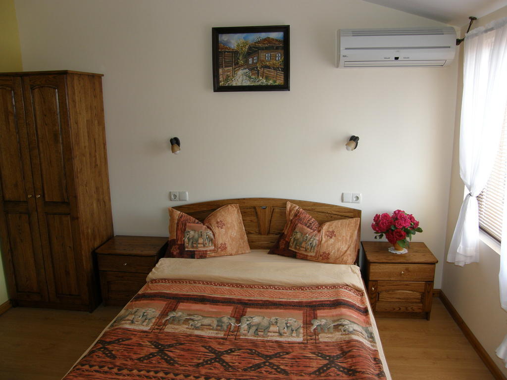 Emona Guest House 네세부르 객실 사진